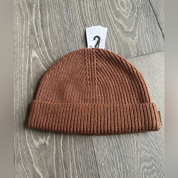 Lululemon Close-Fit Wool-Blend Ribbed Knit Beanie in HOWN Brown Size L/XL